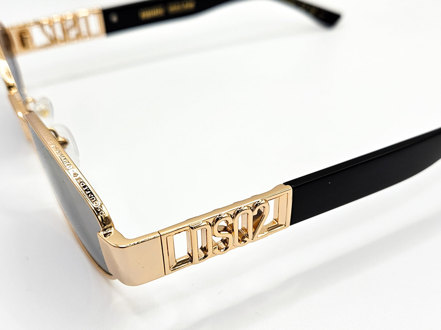 OCCHIALE DA SOLE DSQUARED2